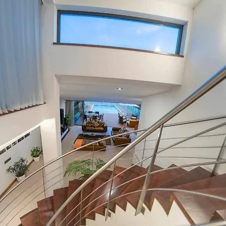 Luxurious 6 Bd W/heated Pool , Golf, *