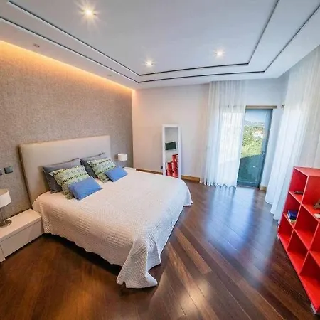Luxurious 6 Bd W/heated Pool , Golf, Villa *