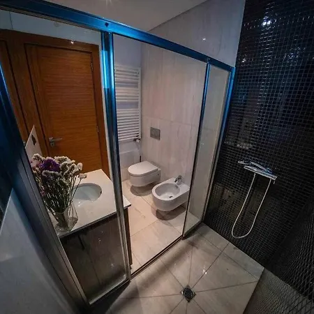 Luxurious 6 Bd W/heated Pool , Golf, * 알만실